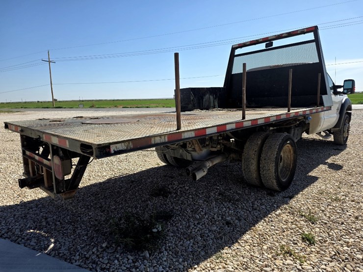 2011-ford-f550-image-5