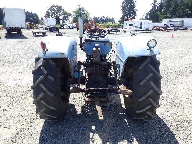 vtb-u-445-tractor-image-4