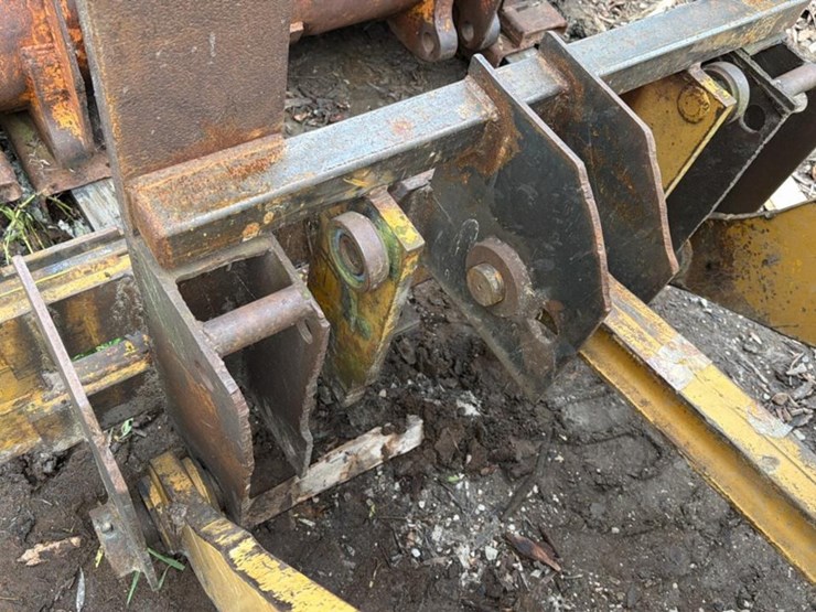 1990-deere-444e-image-15
