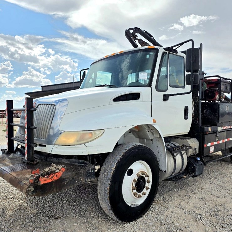 2017 INTERNATIONAL DURASTAR 4300