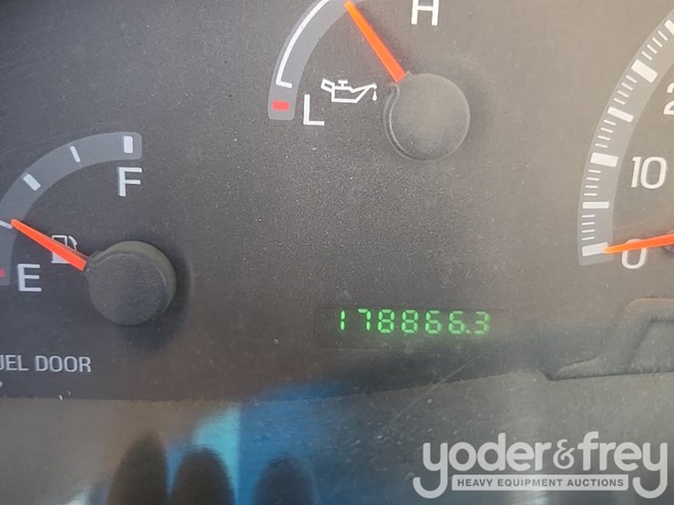 2001-ford-f150-xl-image-33