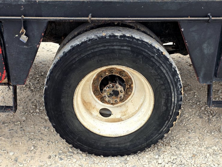 2016-international-durastar-4300-image-20