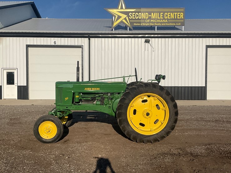 1953-john-deere-50-image-2