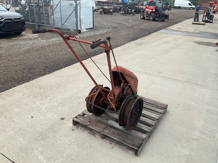 #5010-•-david-bradley-/-sears-roebuck-model-917-5756-walk-behind-tractor-image-4