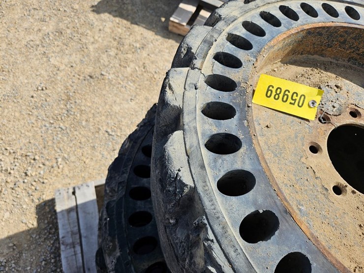 #45-•-brawley-solid-tires-&-rims-image-9
