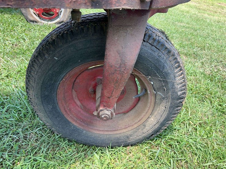 1943-farmall-m-image-25