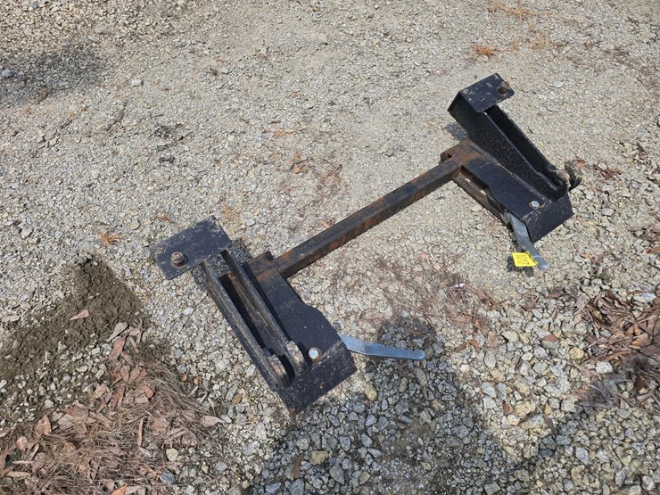john-deere-320r-image-2