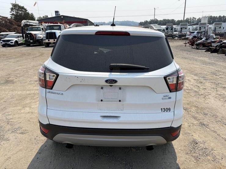 2018-ford-escape-se-image-5