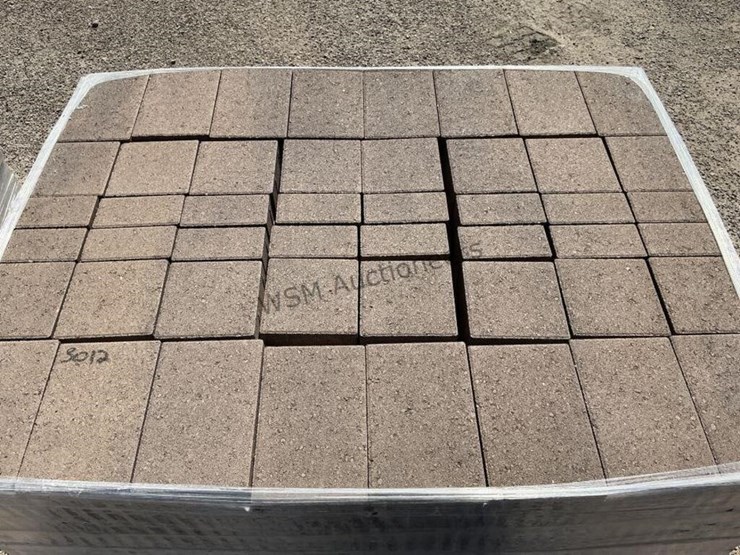 pallet-of-stone-pavers-image-3