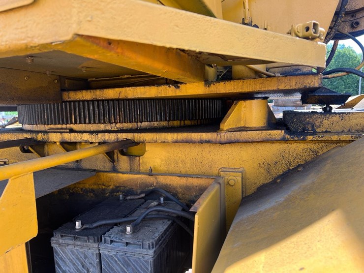 #134-•-1977-grover-rt620s-rough-terrain-crane-image-15