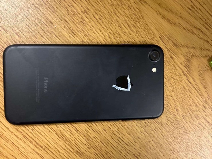 iphone-se3s-iphone-iphone-7s-iphone-6s-image-5