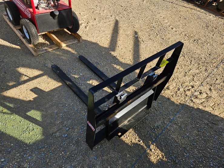#93-•-kivel-mini-skid-42"-pallet-fork-image-2