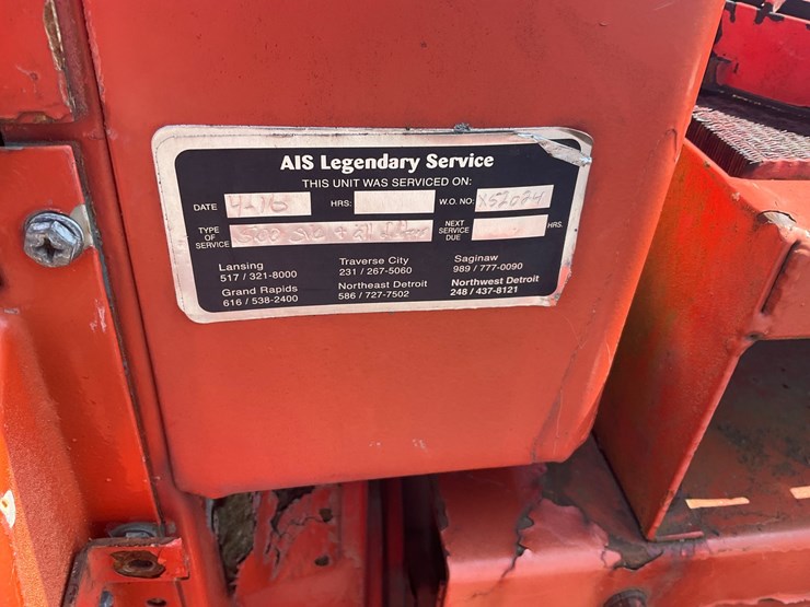 #1675-•-leeboy-tracked-asphalt-paver-image-22