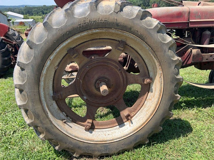 1954-farmall-super-h-image-32