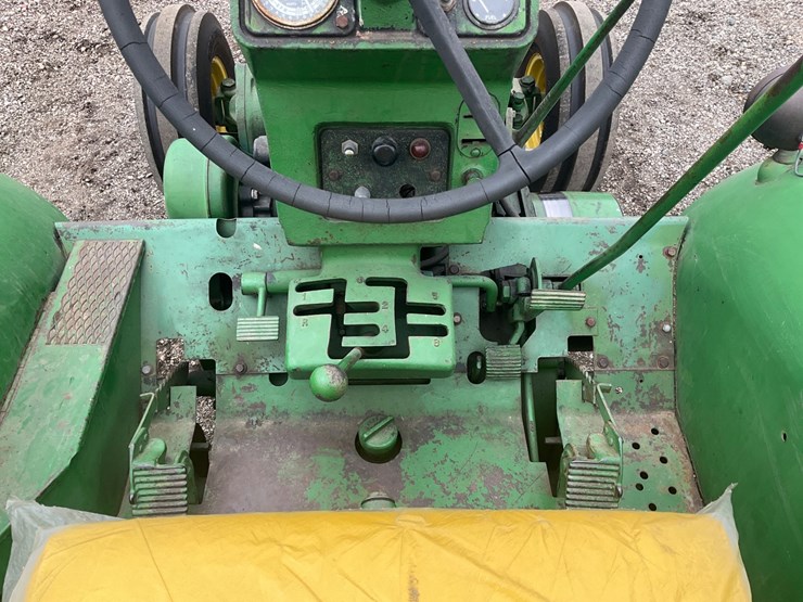 1958-john-deere-730-image-26