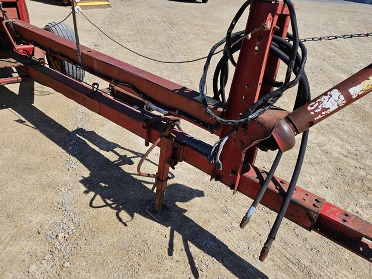 new-holland-770-image-10