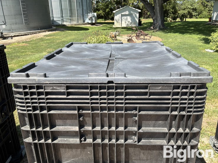buckhorn-5745330fr0-bulk-seed-boxes-image-19