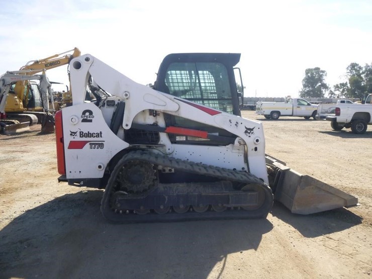 2020-bobcat-t770-image-6