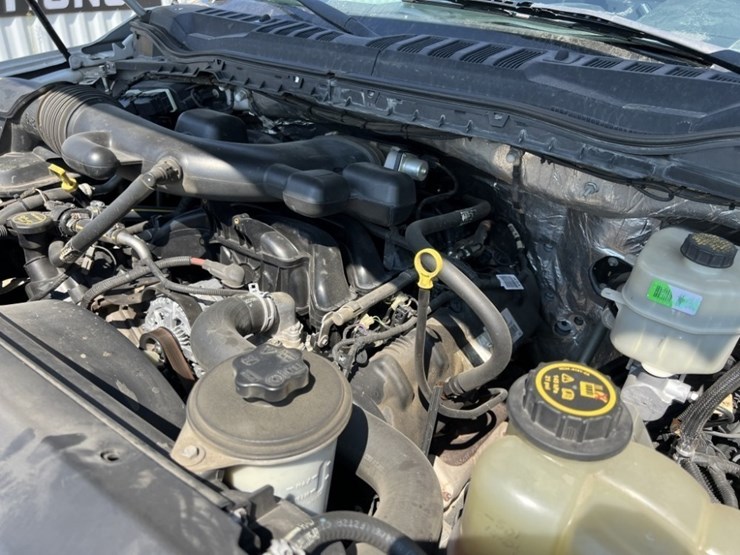 2017-ford-f550-image-47