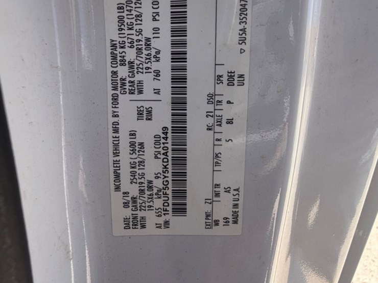 2019-ford-f550-image-17