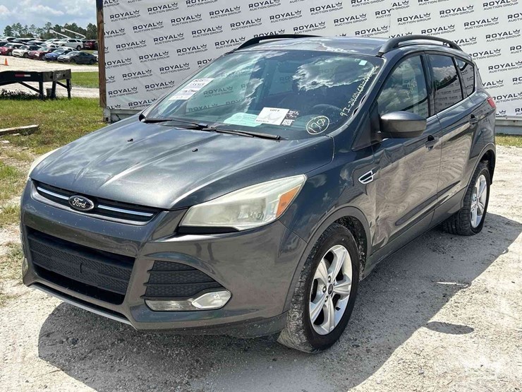 2015-ford-escape-image-1