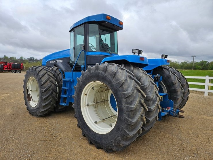 new-holland-9682-image-3