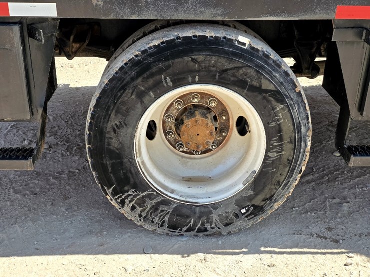 2012-international-durastar-4300-image-17