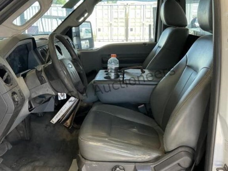 2012-ford-f350-image-26