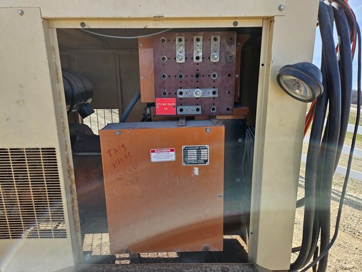 #116-•-generac-towable-diesel-generator-image-15
