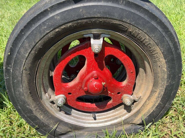 1950-farmall-c-image-13