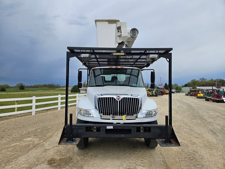 2011-international-durastar-4300-image-8