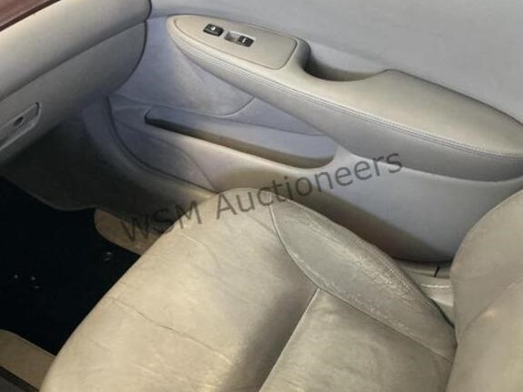 2003-lexus-es-300-sdn-image-20