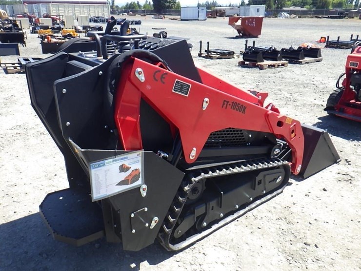 2026-future-1050k-skid-steer-tracked-loader-image-3