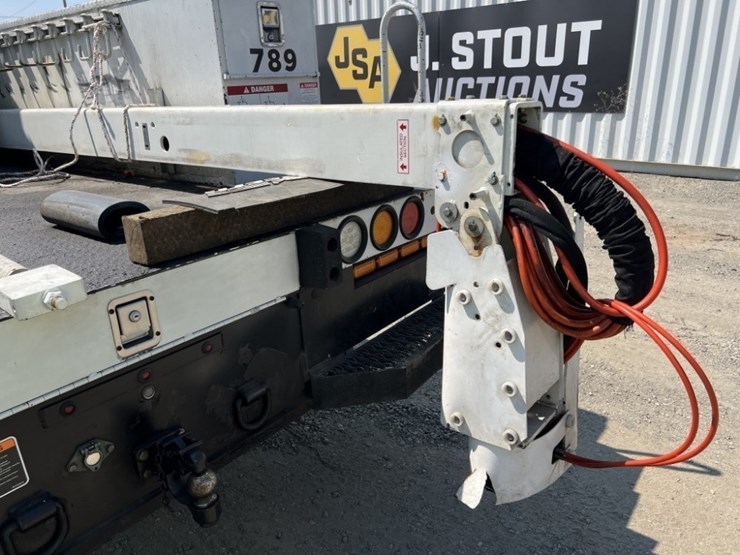 2017-ford-f550-image-19