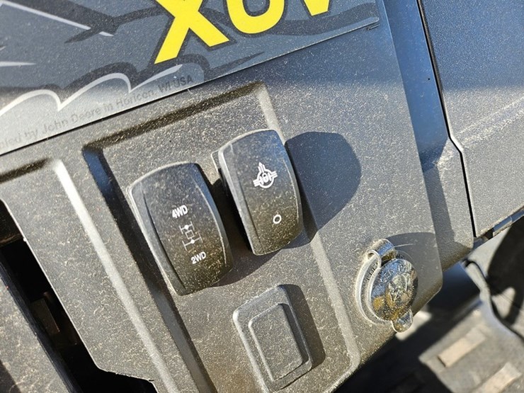 john-deere-gator-image-30
