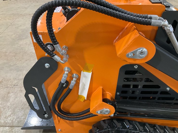 #1001-•-unused-landhero-ht380-mini-skid-steer-loader*-image-4