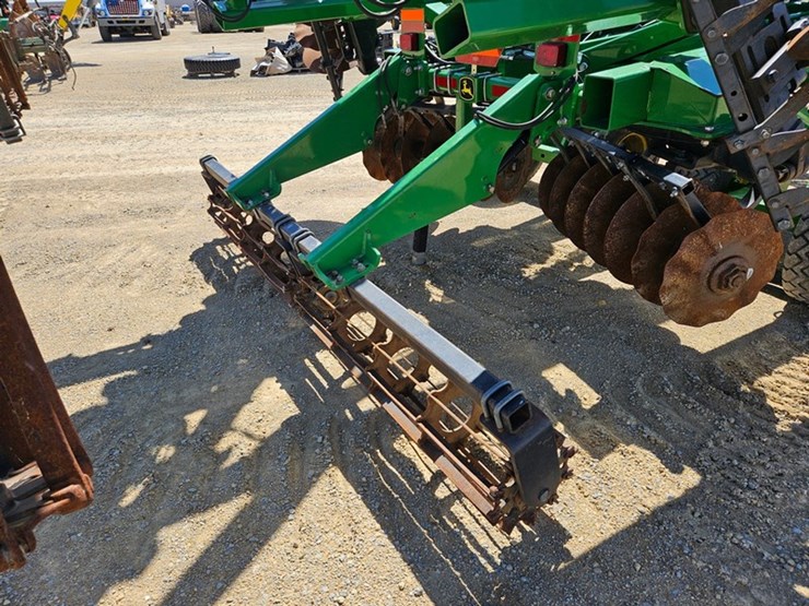 john-deere-2623vt-image-38