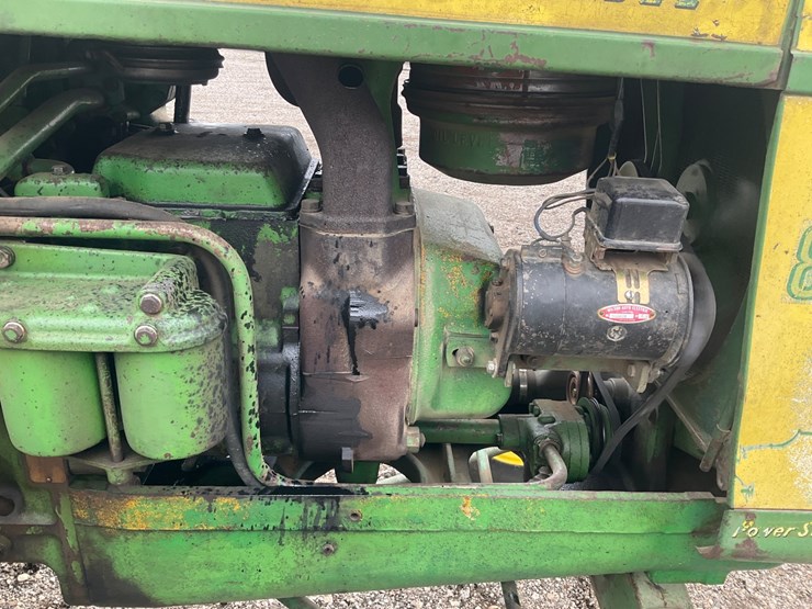 1958-john-deere-820-image-13