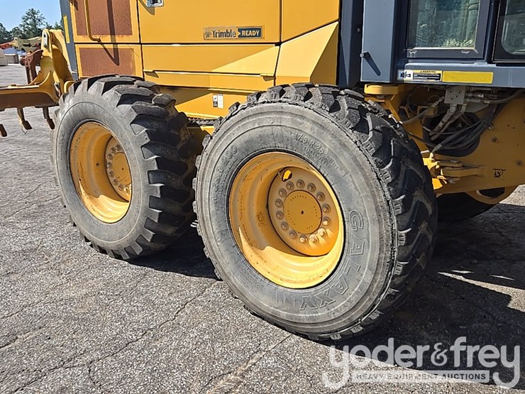 2016-deere-672gp-image-17