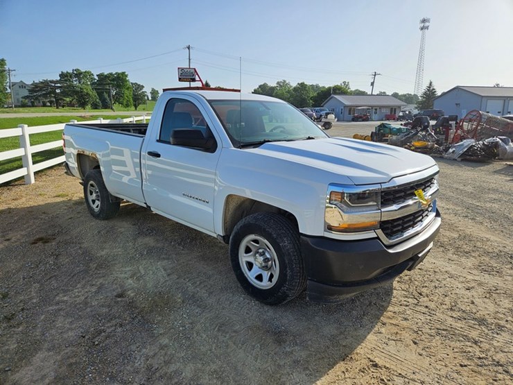 2017-chevrolet-1500-image-7