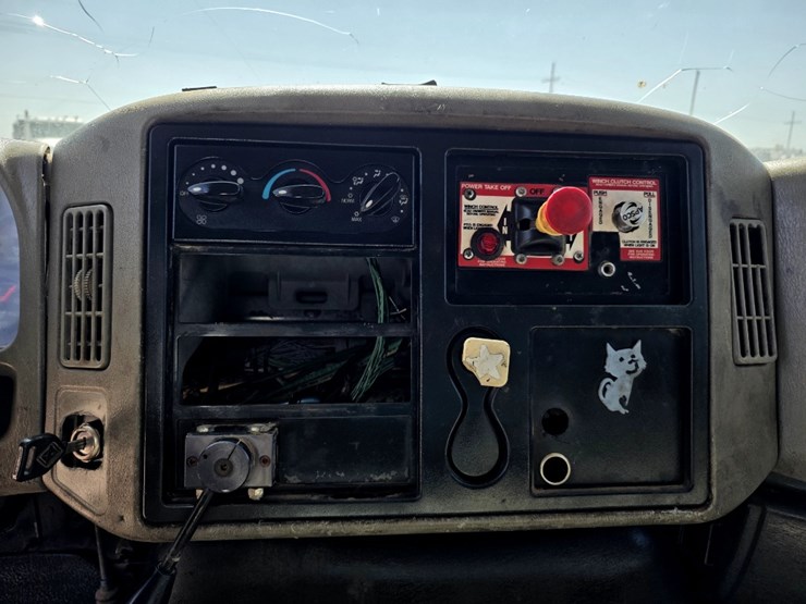 2012-international-durastar-4300-image-11