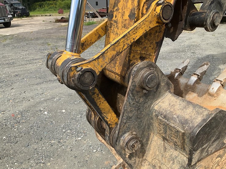 2004-deere-160c-lc-image-44