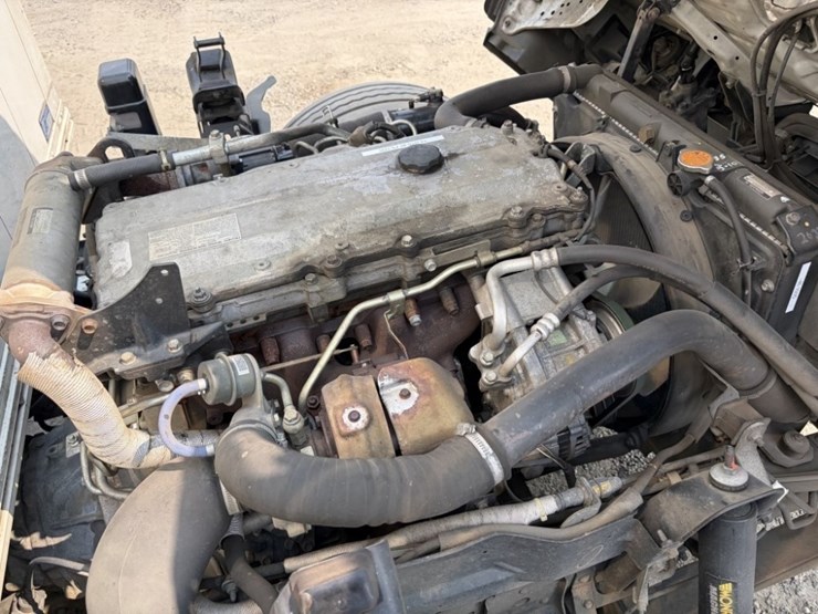 2007-gmc-w5500hd-image-12