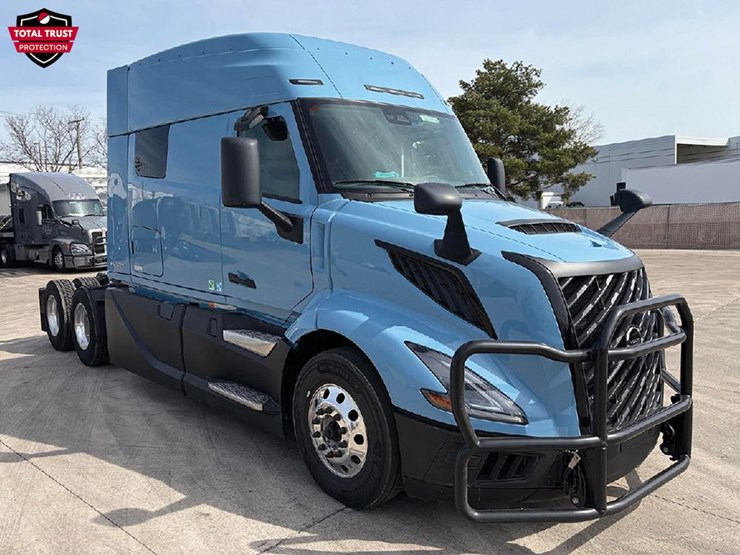 2026-volvo-vnl840-image-1