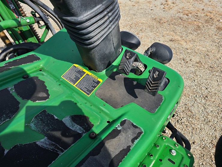 2016-john-deere-7500a-image-22