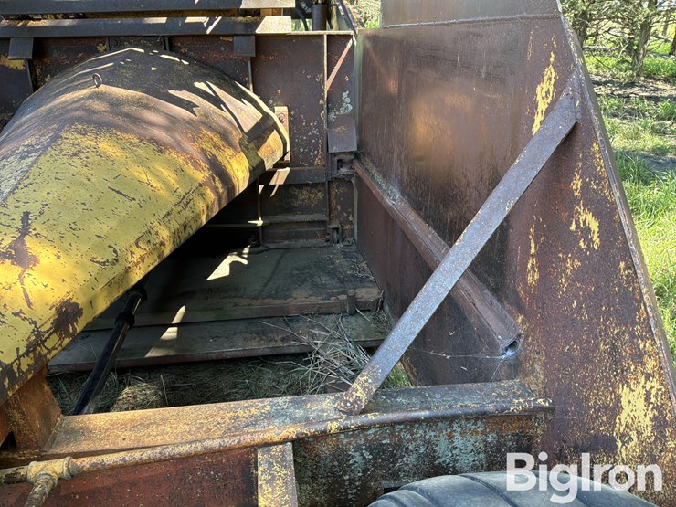 soil-mover-90-e-pull-type-scraper-image-19