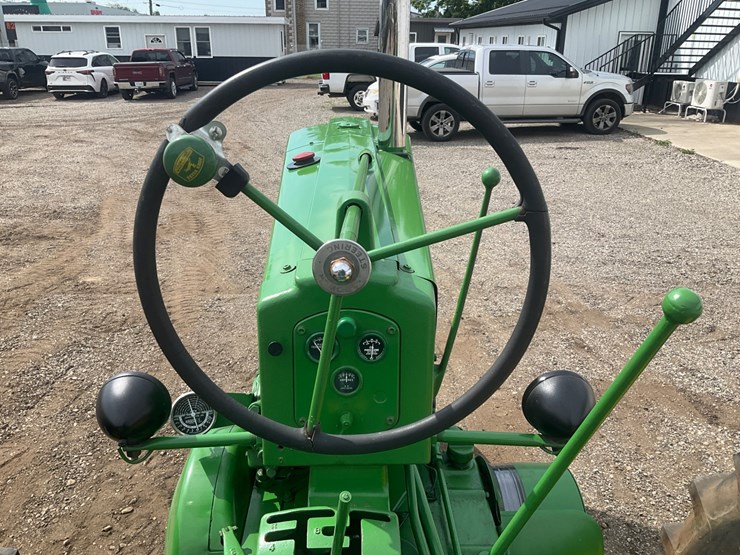 1954-john-deere-60-image-25