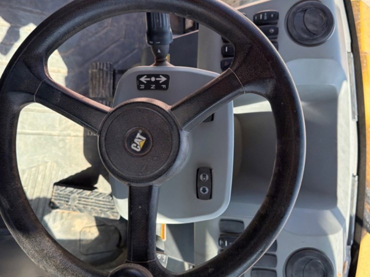 2021-caterpillar-420f2-it-image-14