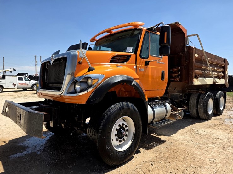 2009-international-workstar-7600-image-1