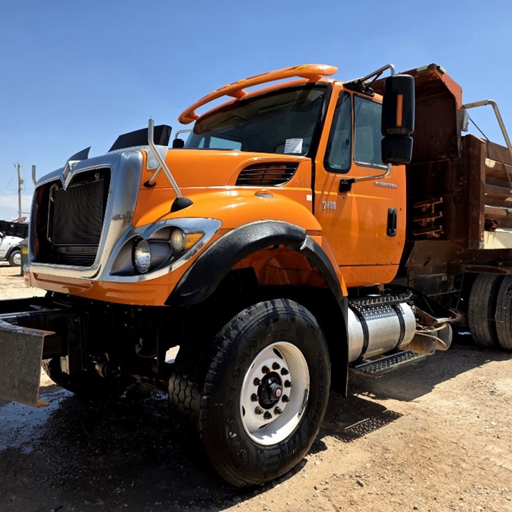 2009 INTERNATIONAL WORKSTAR 7600